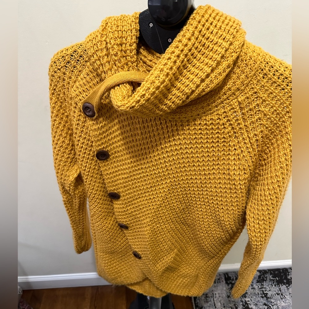 Womenn sweater